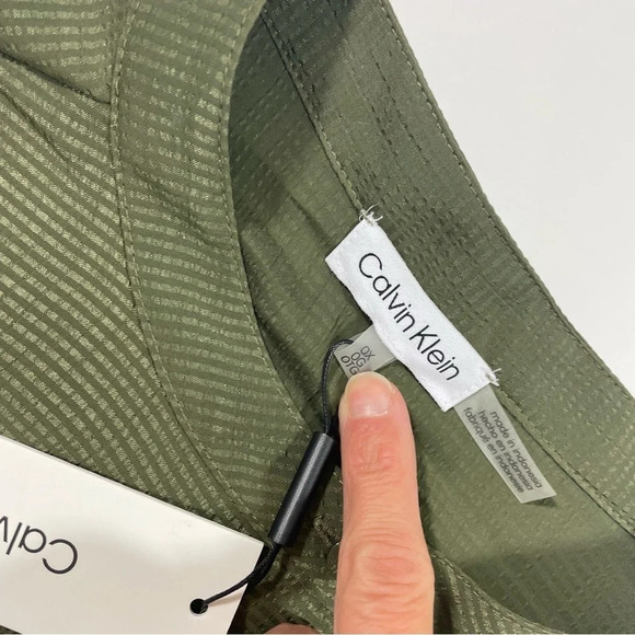 New Calvin Klein Button Front Semi Sheer Blouse Green Size 0X - Picture 5 of 8